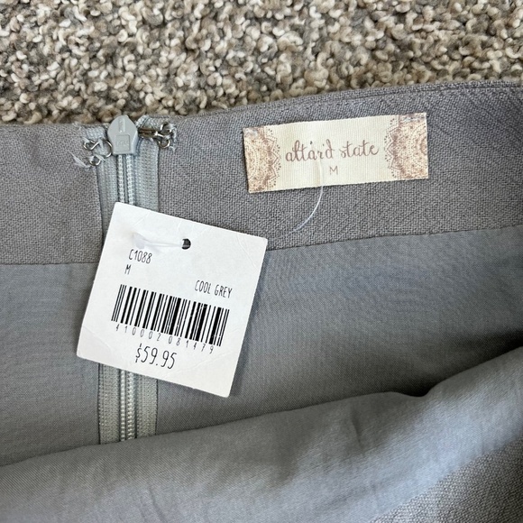 Altar'd State NWT Gray Boho Embroidered Linen Cotton Mini Skirt, Size Medium - Picture 2 of 5